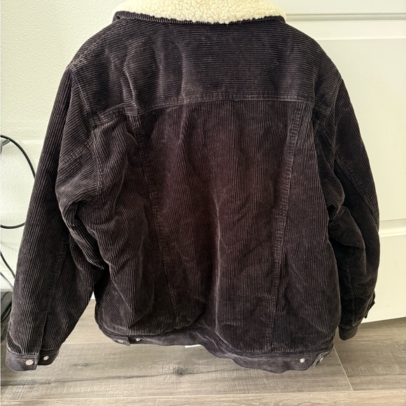 KITH Men's Brown Corduroy Jacket with Sherpa Lining - Picture 7 of 7